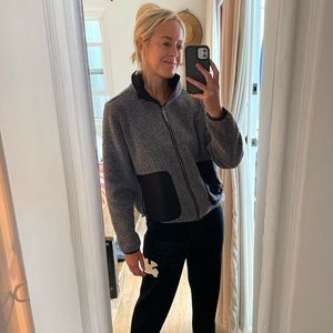 Vuori Black and Gray Fleece Jacket - XS